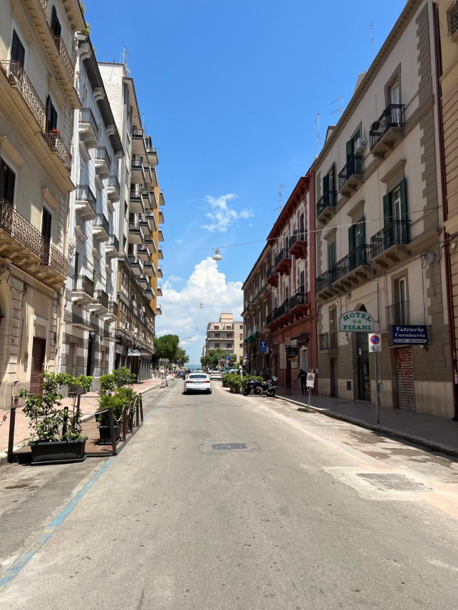 Suite Cavour Luxury Home Taranto Ngoại thất bức ảnh